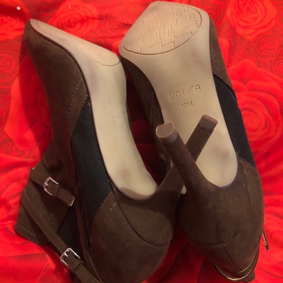 Booties - Picture 3 of 4